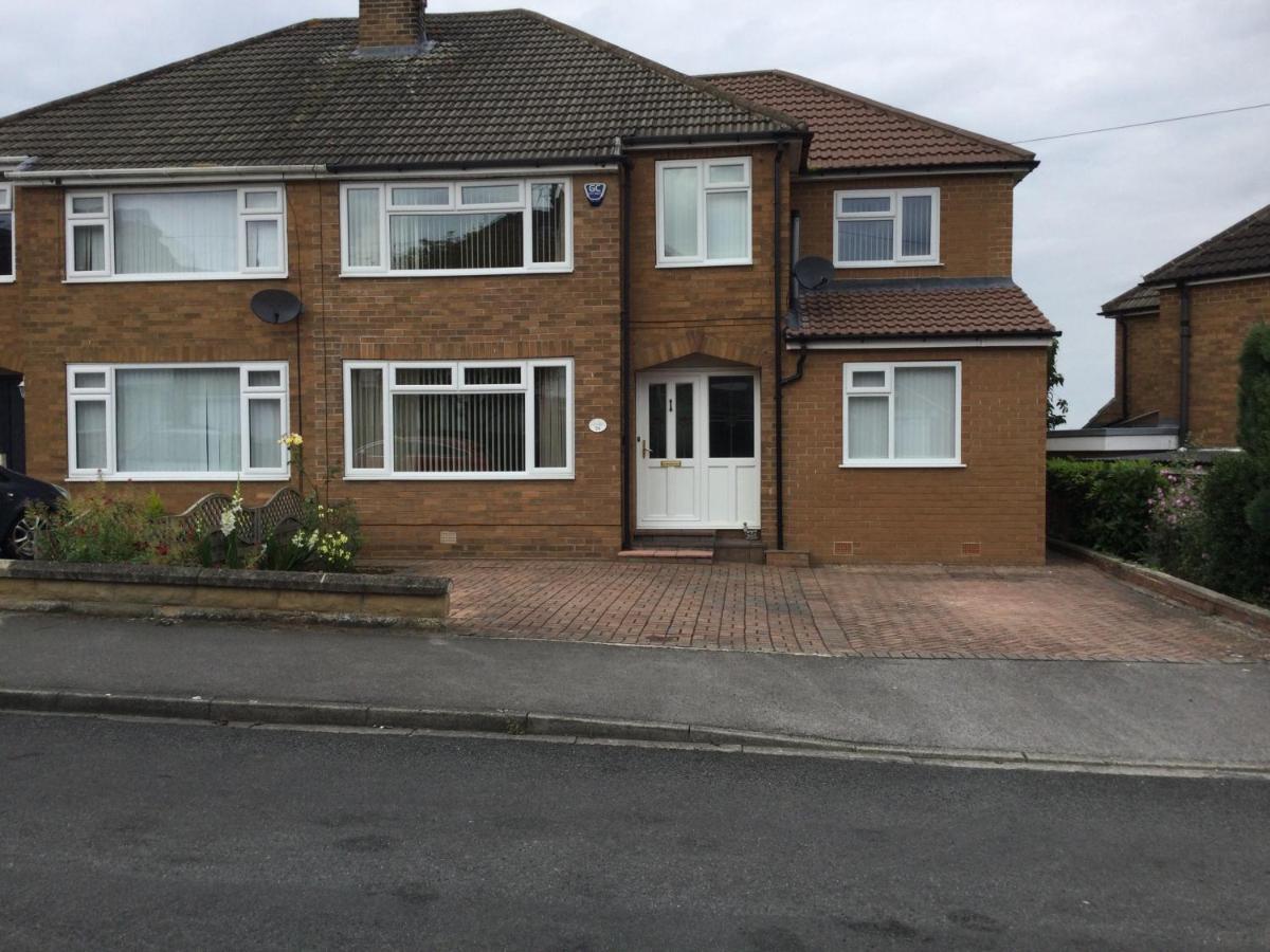 Large 4 Bedroom Home In Boston Spa Village In-Between York, Harrogate And Leeds, Sleeps 9 Exterior photo